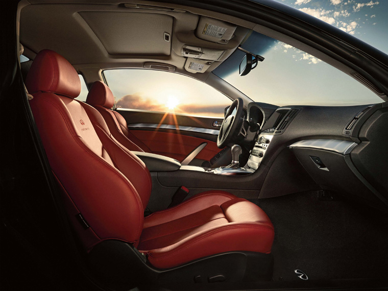 2011 Infiniti G37 IPL Coupe Front Seats Picture